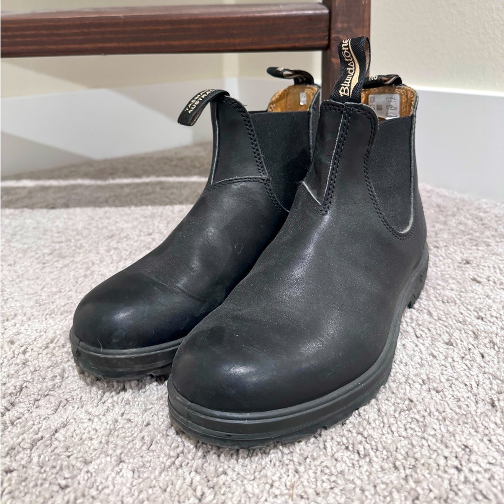 Black Leather Chelsea Boot Blundstones